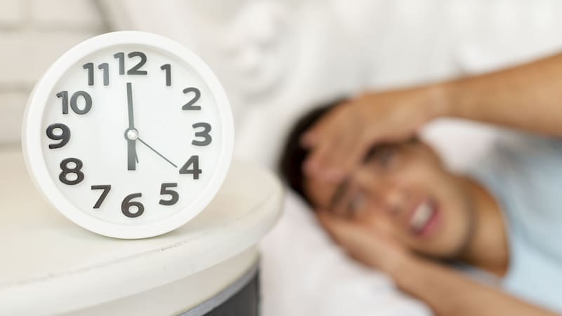 A qué hora debo levantarme todos los días para rendir mejor, según la ciencia.