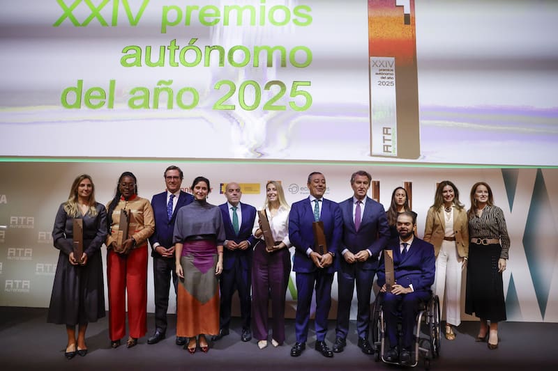 Feijóo presentó su propuesta de tarifa cero para emprendedores en los XXIV Premios ATA.(Fuente: EFE / Javier Lizón)