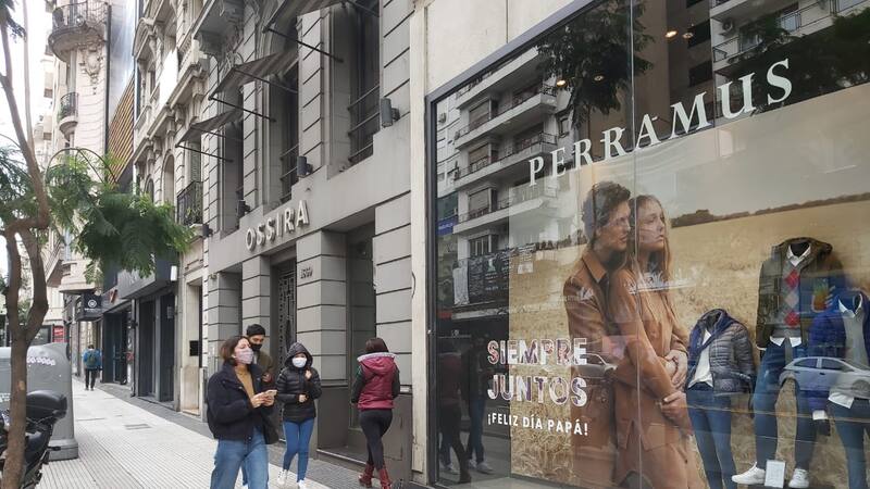 <div class="migrated-promo-image__description"><div class="migrated-promo-image__author">Cristina Kroll</div></div>