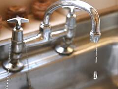 El Gobierno cortará el agua durante Semana Santa en estas zonas de la capital: se extenderá más días