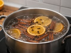 Para qué sirve hervir cáscaras de naranja con canela y clavos de olor, por qué lo recomiendan y cómo hacerlo en casa