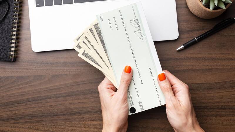 Solo unos pocos extranjeros podrán cobrar este beneficio el próximo año.