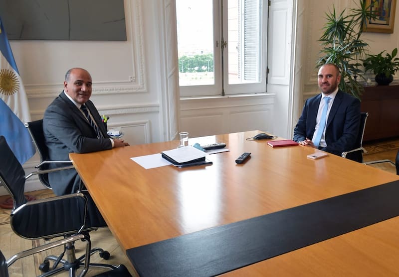 Guzmán llevó detalles a Manzur, y el tucumano comenzó a transmitir los pasos a seguir del Gobierno.