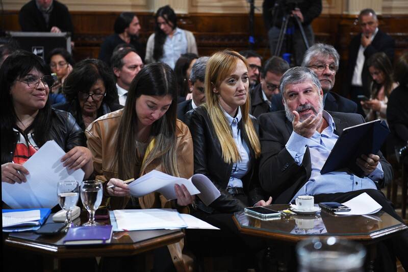El oficialismo apunta a imponer su dictamen en la sesión del miércoles.