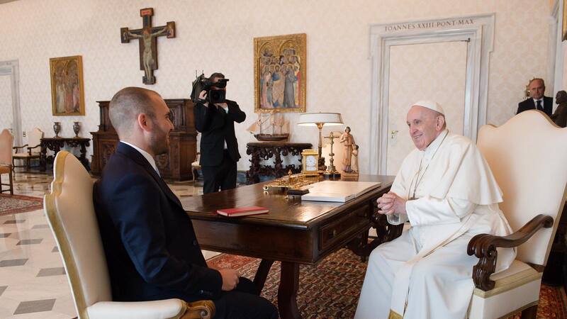 Ayuda divina: Francisco tomó las palabras de Guzmán y reclamó bajas de deuda y un reparto más equitativo de los DEG del FMI
