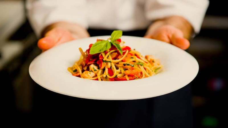 El cuerpo necesita tiempo para digerir los alimentos, especialmente antes de dormir. (Foto: archivo)