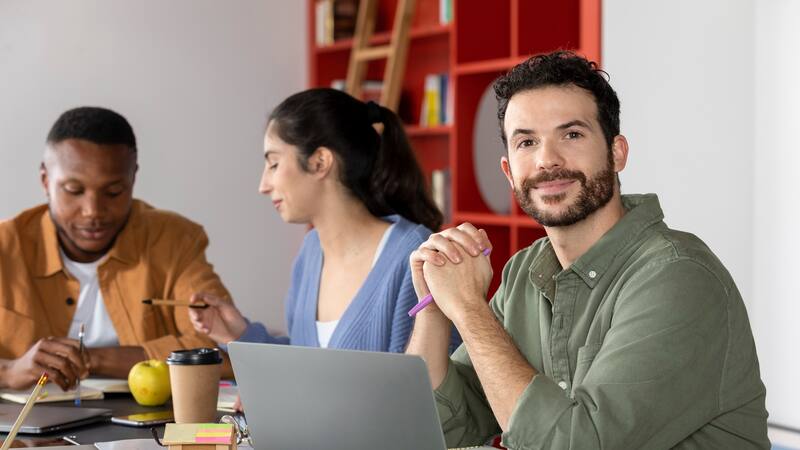 La multinacional española promete importantes beneficios a sus empleados.