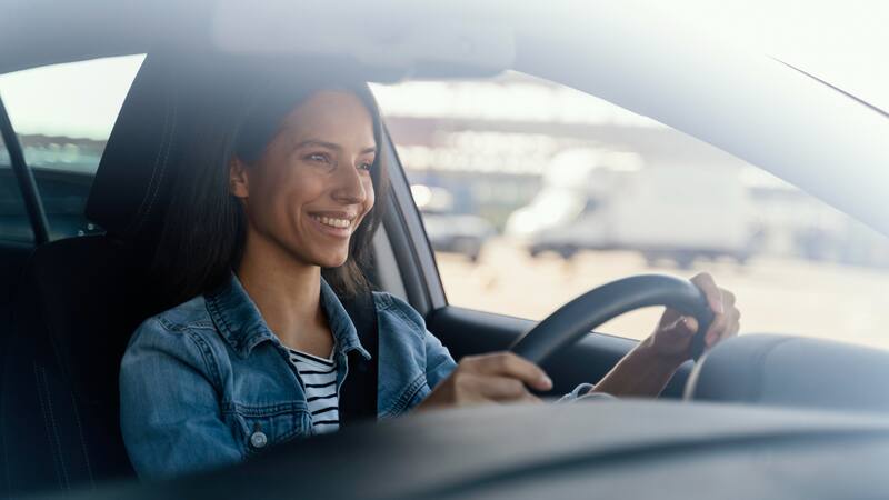 Cuál es el producto para el coche que se consigue a un precio mucho más accesible en Lidl. (Foto: Freepik).