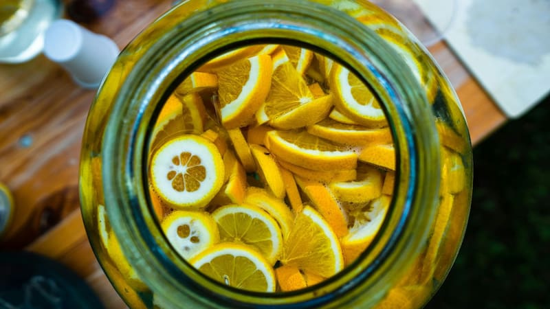 El limón es un elemento clave para la limpieza casera. (Fuente: archivo)