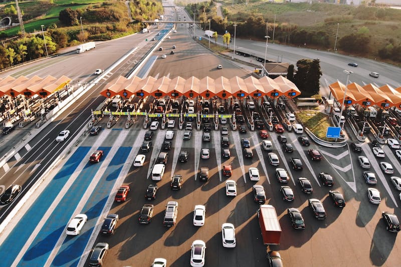 La AP-68 será la única autopista en España que se liberará de pico el próximo año. (Foto: Archivo)