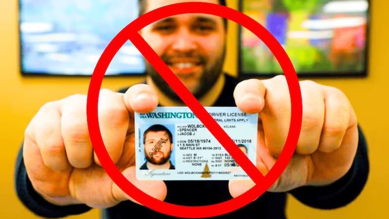 Se rechazarán todas las licencias de conducir que no cumplan con los estándares REAL ID al momento de abordar aviones comerciales. Fuente: archivo.