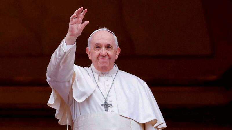 Para Francisco, la vejez "se convierte en una edad de vida", una oportunidad espiritual y humana