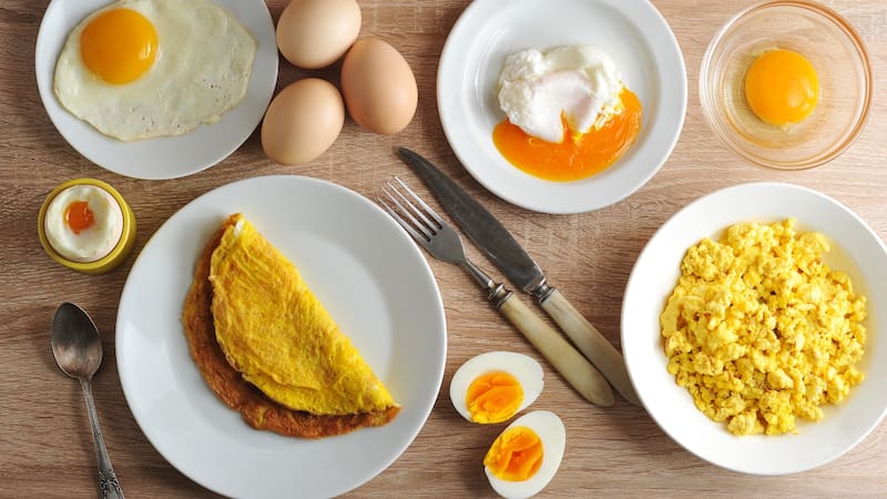 Ni frito ni revuelto: la forma correcta de cocinar el huevo para aprovechar todas sus proteínas.