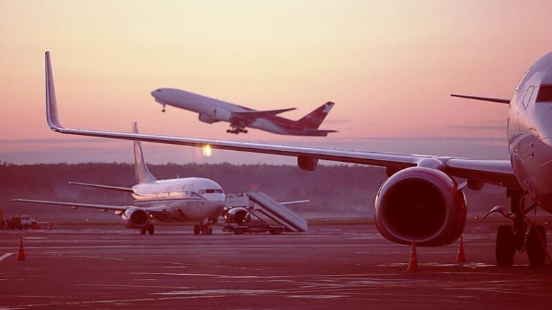 Se restringe la oferta de vuelos al exterior