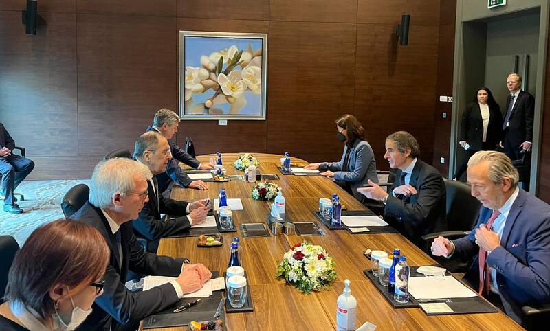 El diplomático Rafael Grossi también lidera negociaciones para desescalar el conflicto.