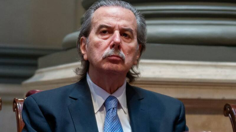 El juez de la Corte Juan Carlos Maqueda fue embestido por un ciclista y lo trasladaron al Hospital Fernández (Foto NA)