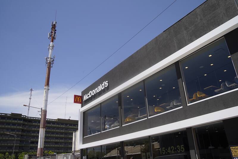 McDonald's tiene un local en funcionamiento en el Barrio Mugica, la ex Villa 31 del barrio de Retiro.