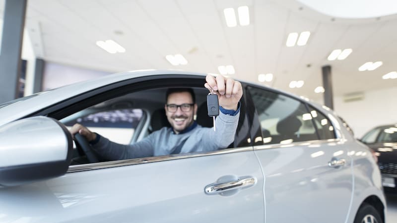 Si encuentras esta moneda de 20 pesetas en tu hogar, te podrás comprar un coche 0km.