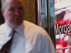 Morgan Stanley anota ganancias, pero ingresos caen