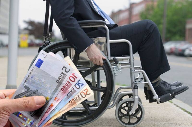 Quiénes pueden cobrar la pensión máxima de más de 3000 euros al mes. Fuente: Archivo