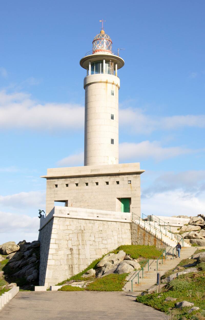Faro de punta Nariga, considerado como "el más moderno de Galicia". Imagen: archivo.