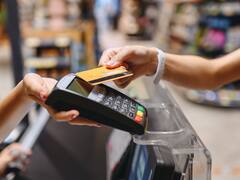 Tarjetas de crédito e intereses: usuarios llevan gastados más de 1 billón de dólares en deudas