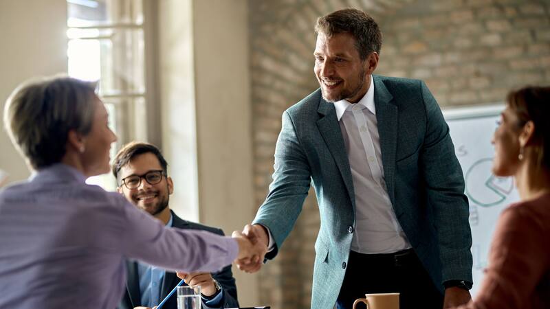 El informe del EIU destaca a estos países como ejemplos de naciones latinoamericanas que ofrecen entornos favorables para los inversores.