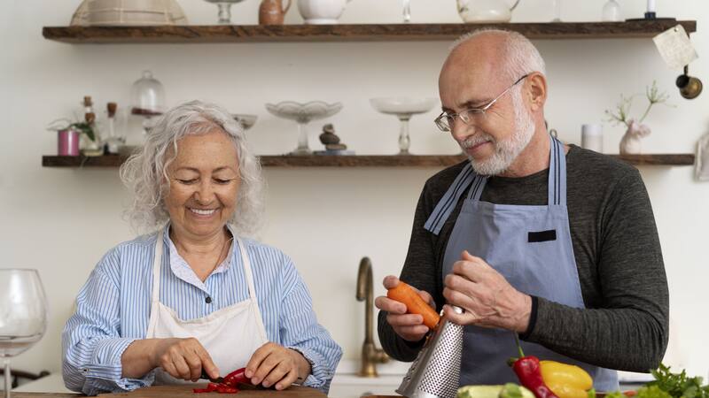 Eliminar ciertos alimentos procesados de la dieta puede contribuir a un envejecimiento más saludable,