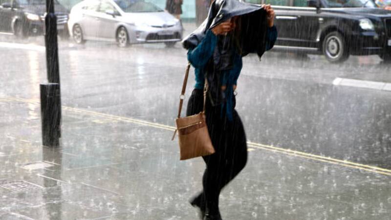 Una fuerte tormenta se aproxima para la Semana Santa y varias provincias se verán afectadas: cuáles son las zonas en alerta por lluvias intensas.