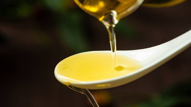 ¡Al fin! Bajó el precio del aceite de oliva: en dónde se consigue más barato.