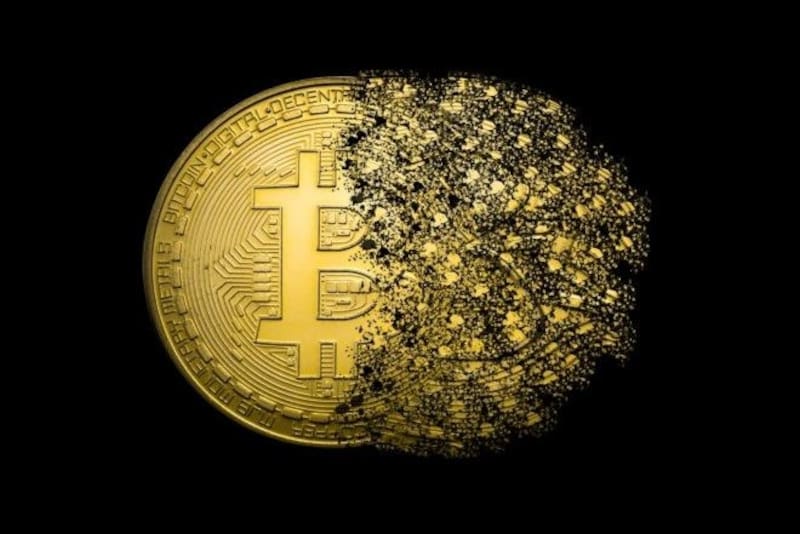 Adiós Bitcoin: una de las empresas mineras más grande del mundo anunció su quiebra.