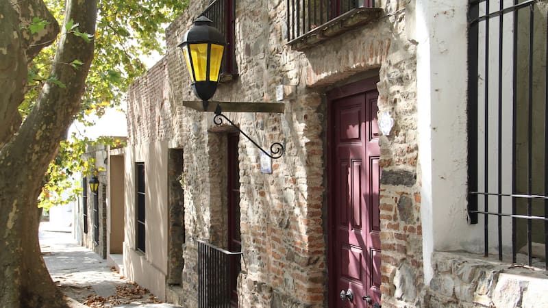 Este pueblo tiene un diseño urbano sencillo, pero con una estructura que responde a las necesidades de los primeros colonos.