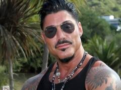 Revelaron una foto inédita de la tumba de Ricardo Fort y un detalle sorprendió a todos