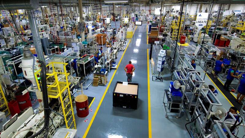 Las autopartistas sufren paradas de plantas por no acceder a permisos para importar.