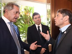 El Gobierno festejó el movimiento turístico del fin de semana, Kicillof contestó con un informe lapidario