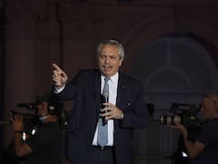 Alberto Fernández: "Tranquila Cristina, no vamos a negociar nada que ponga en riesgo el crecimiento argentino"