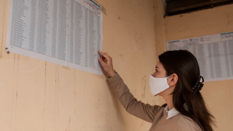Utilizar correctamente el tapaboca y alcohol en gel para minimizar las posibilidades de contagio, es una de las recomendaciones de cara al 14 de noviembre.