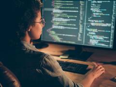 Informe: las mujeres latinas continúan enfrentando "injusticias económicas" en Estados Unidos