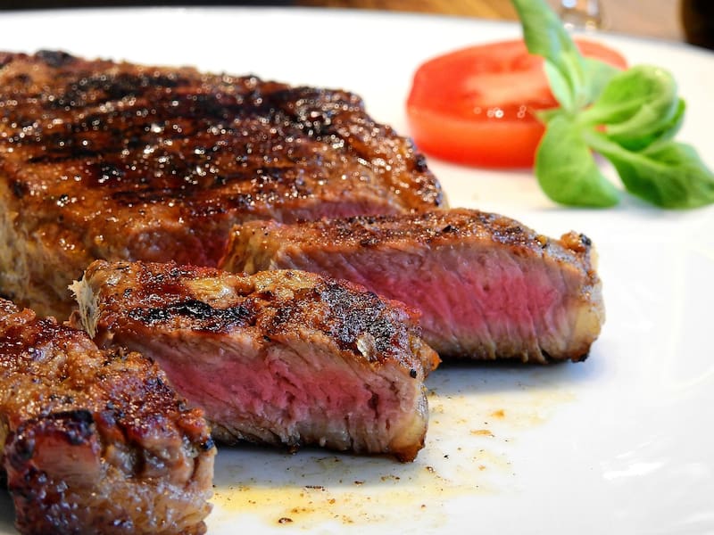 El método de cocción más saludable para la carne es al horno. (Pixabay)