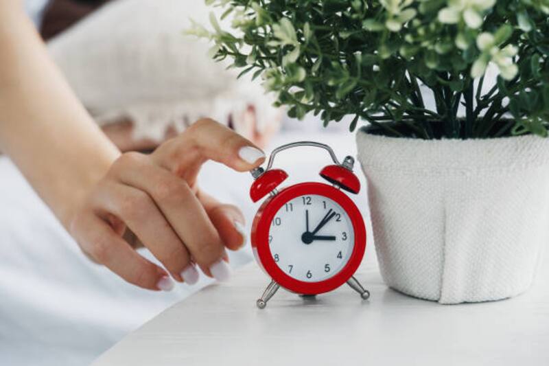 Los dispositivos analógicos deberán modificarse de manera manual el domingo 2 de noviembre. Fuente: archivo.