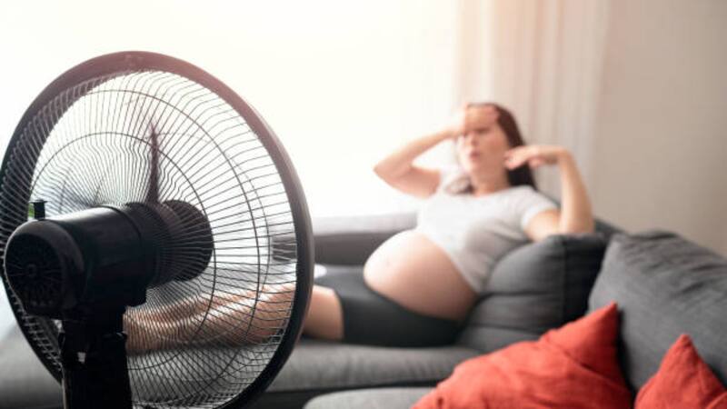 Las embarazadas sufren más el calor que el resto de la población.