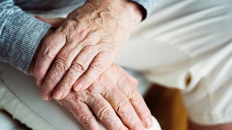 Este alimento combate la artritis y reduce el dolor, según un premio Nobel de Medicina.