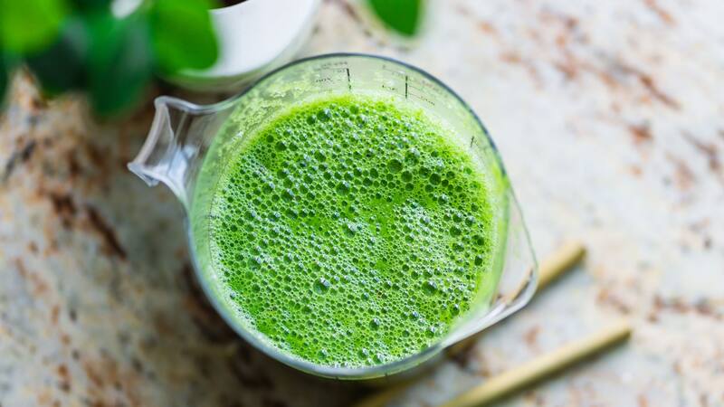 Contiene frutas y verduras muy beneficiosas para la salud.