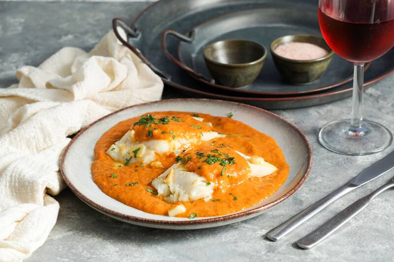 Bacalao a la vizcaína, uno de los platos que se pueden comer en Zarauz. (Fuente: Shutterstock)