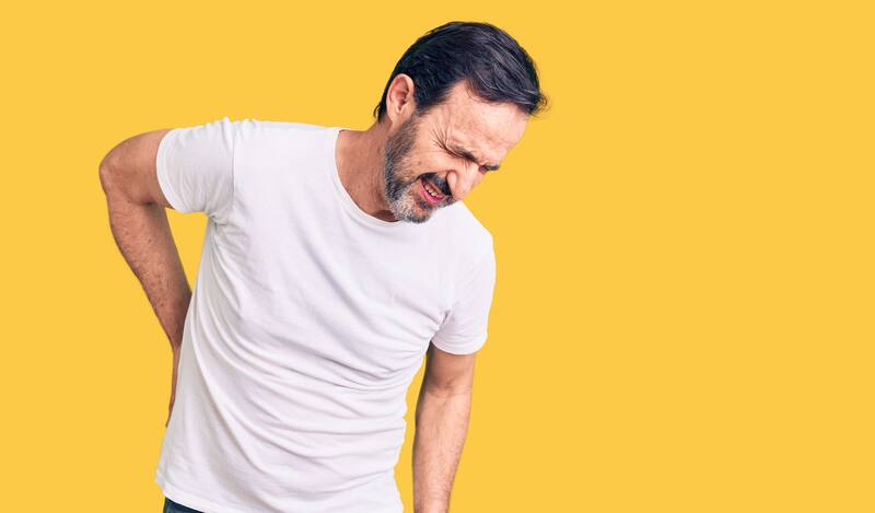 Los dolores de riñones generalmente vienen acompañados de cambios en la temperatura corporal.Fuente: Archivo.