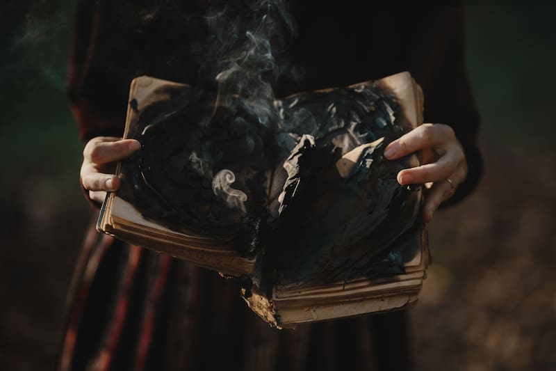 El olor a quemado sin fuente visible es una señal de alerta para muchos. Foto: Freepik.