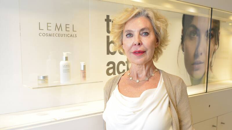 Dra. Velia Lemel, médica dermatóloga, fundadora de la Clínica Lemel y miembro de la Sociedad Argentina de Dermatología