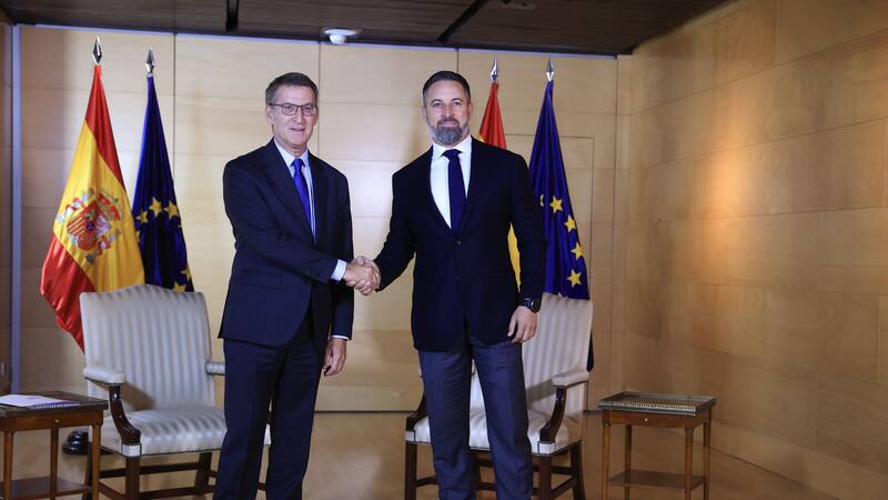 PP y Vox se unen en el reclamo contra Sánchez y exigirán que se convoque a elecciones generales.