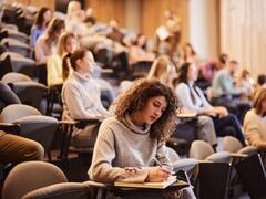 El 55% de los argentinos cree que tener un título universitario ya no tiene el mismo prestigio