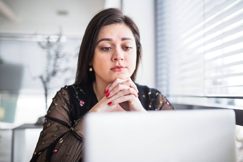 Para trabajar en Japón, los extranjeros deben cumplir con una serie de requisitos, incluyendo la obtención de una visa de trabajo. (Fuente: Freepik)